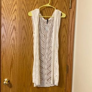 Vest/cardigan white lace